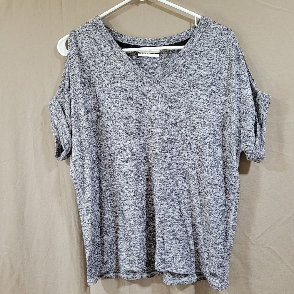 DKNY SPORT size XS oversized gray black speckled cold shoulder v neck top